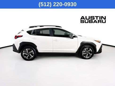 Used 2025 Subaru Crosstrek 2.0i Premium image 9