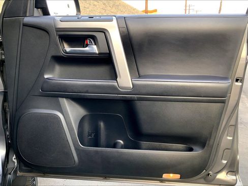 Used 2022 Toyota 4Runner SR5 Premium image 19