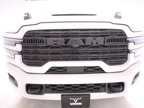 New 2026 RAM 2500 Laramie AWD/4WD image 8