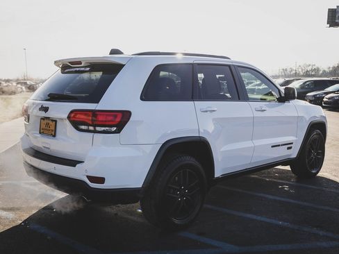 Used 2017 Jeep Grand Cherokee Limited 75th Anniversary image 35