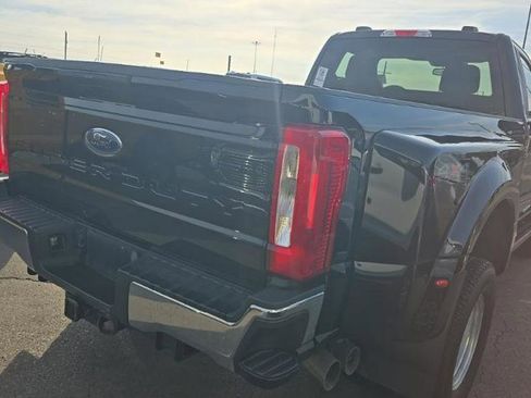 Used 2023 Ford F350 XLT image 2