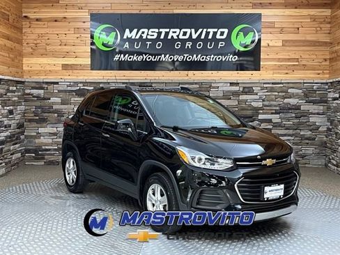 Used 2019 Chevrolet Trax LT w/ Driver Confidence Package AWD/4WD image 1