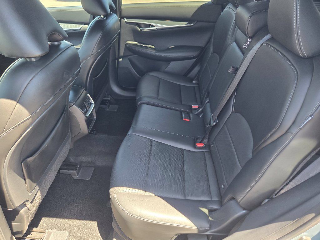 Used 2023 INFINITI QX50 Sport AWD/4WD image 15