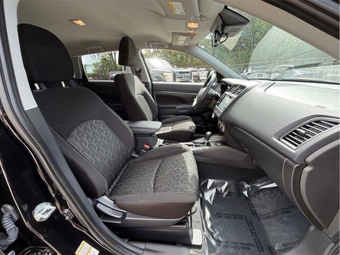 Used 2024 Mitsubishi Outlander Sport AWD image 32