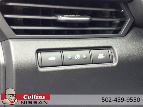 Certified 2025 Nissan Altima 2.5 SR image 19