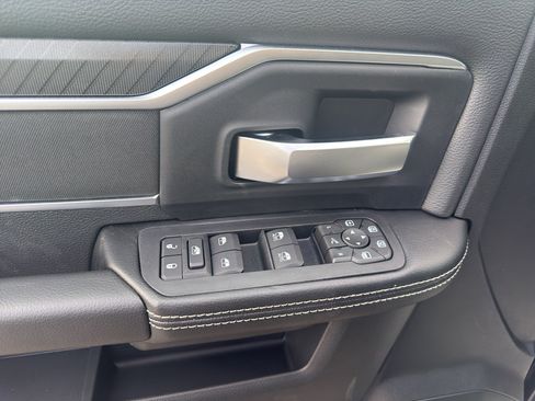 New 2026 RAM 3500 Big Horn AWD/4WD image 9