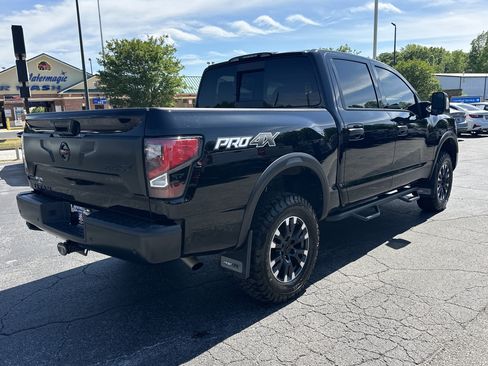 Used 2021 Nissan Titan PRO-4X w/ Pro-4x Convenience Package AWD/4WD image 8