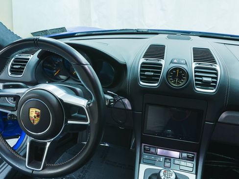 Used 2016 Porsche Cayman GT4 RWD image 62