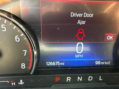 Used 2023 Ford Explorer XLT w/ Equipment Group 202A AWD/4WD image 16