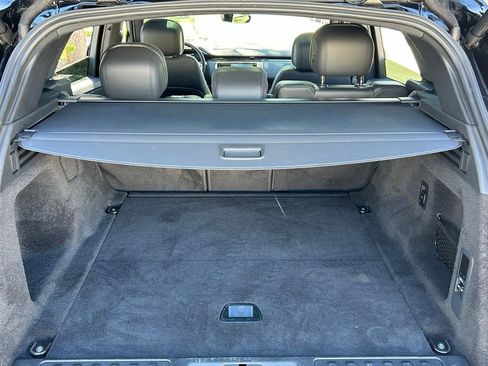 Used 2025 Land Rover Range Rover Sport SE image 46