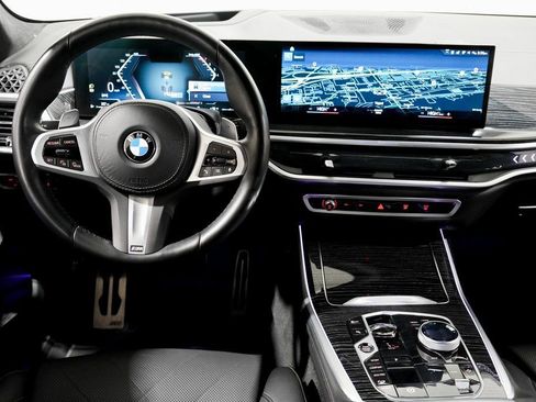 Used 2023 BMW X7 xDrive40i w/ Executive Package image 13