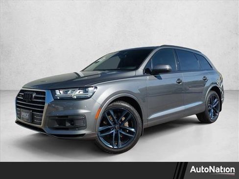 Used 2018 Audi Q7 3.0T Prestige w/ Prestige Package image 1