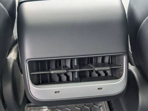 Used 2023 Tesla Model 3 Standard Range RWD image 19