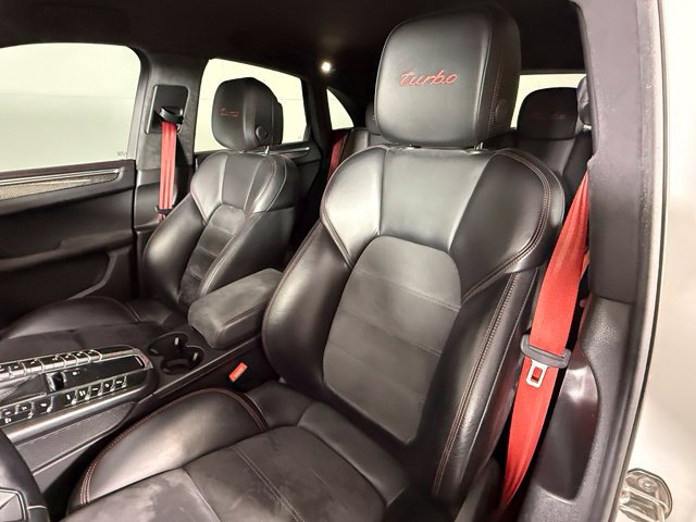 Used 2017 Porsche Macan Turbo AWD/4WD image 7