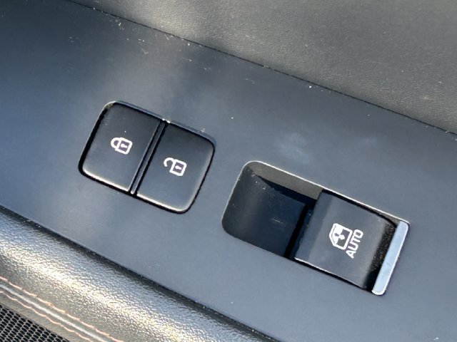 Used 2018 Genesis G80 3.3T Sport AWD/4WD image 35