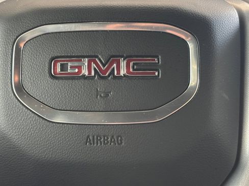 Used 2022 GMC Sierra 2500 SLE w/ SLE Convenience Package image 12