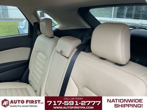 Used 2020 Ford Edge SEL AWD/4WD image 11