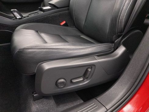 Used 2020 Volvo XC40 T5 Momentum AWD/4WD image 17