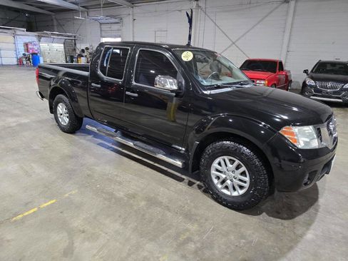 Used 2017 Nissan Frontier SV image 18
