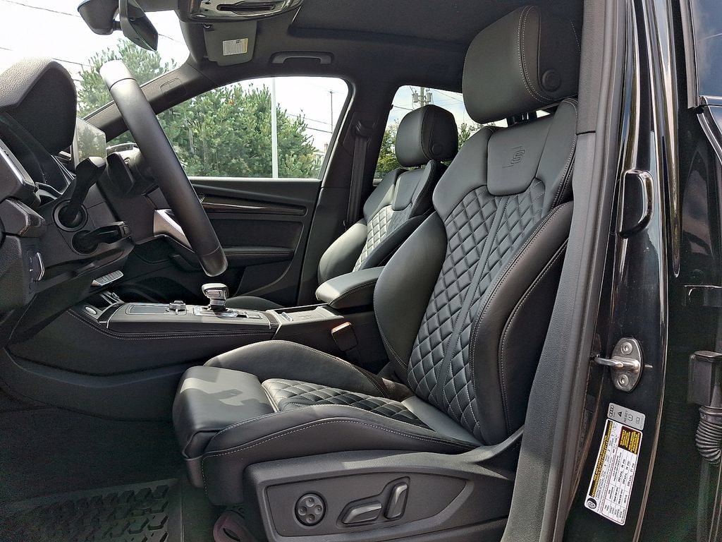 Used 2019 Audi SQ5 Premium Plus AWD/4WD image 14