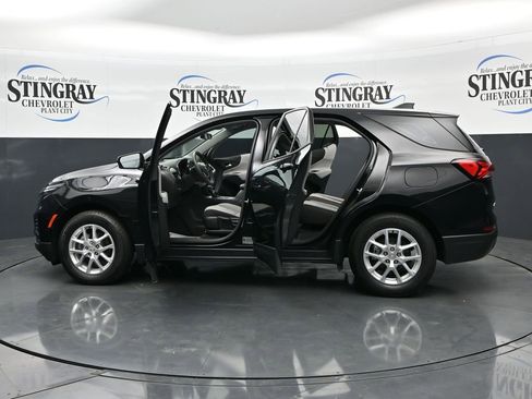 Used 2023 Chevrolet Equinox LS FWD image 37