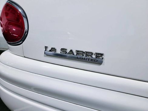 Used 2002 Buick Le Sabre Limited w/ Driver Confidence Pkg image 9