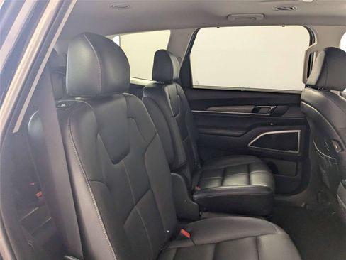 Used 2022 Kia Telluride EX w/ EX Premium Package FWD image 29