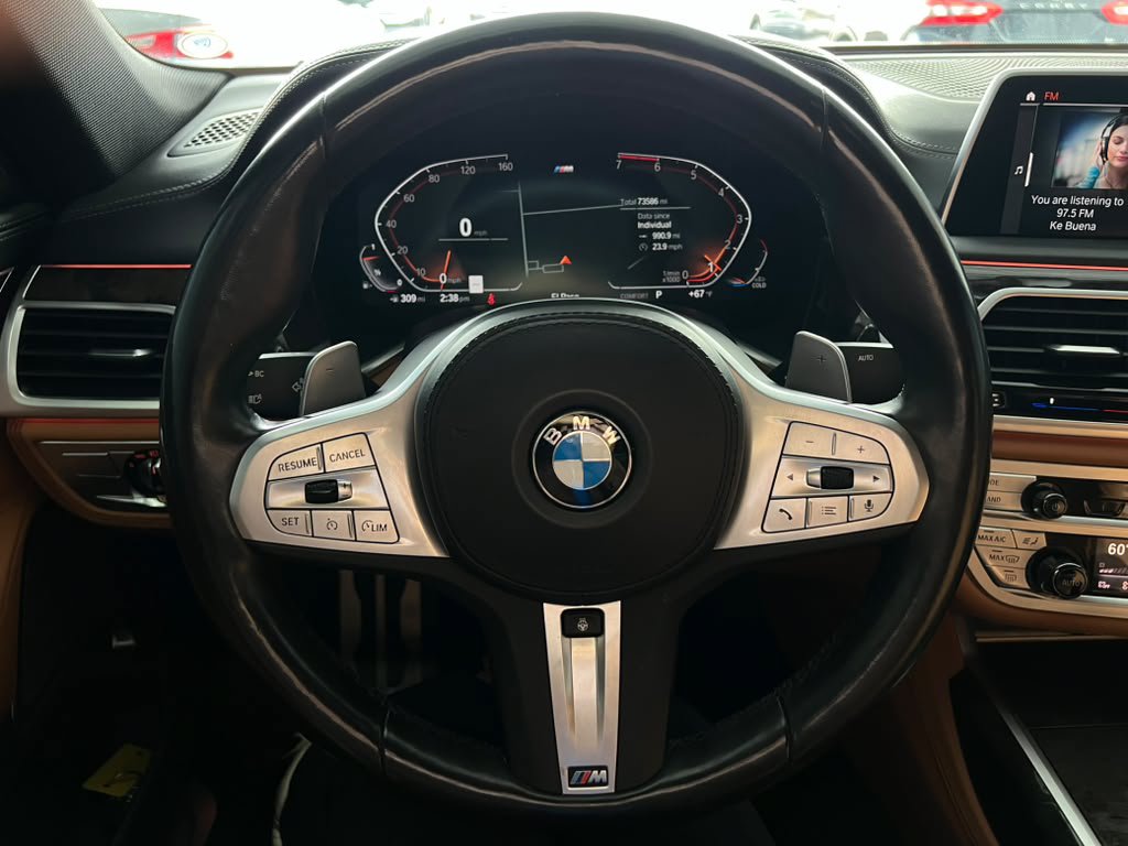 Used 2022 BMW 750i xDrive w/ Executive Package AWD/4WD image 16