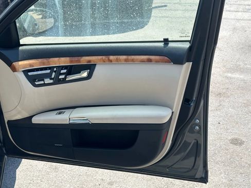 Used 2007 Mercedes-Benz S 550 image 13