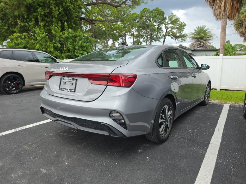 Certified 2023 Kia Forte LXS FWD image 15