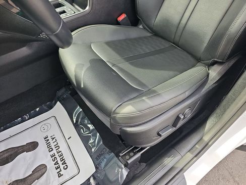 Used 2024 Kia Sorento S FWD image 34