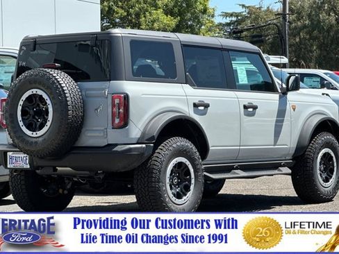 New 2026 Ford Bronco Badlands AWD/4WD image 4