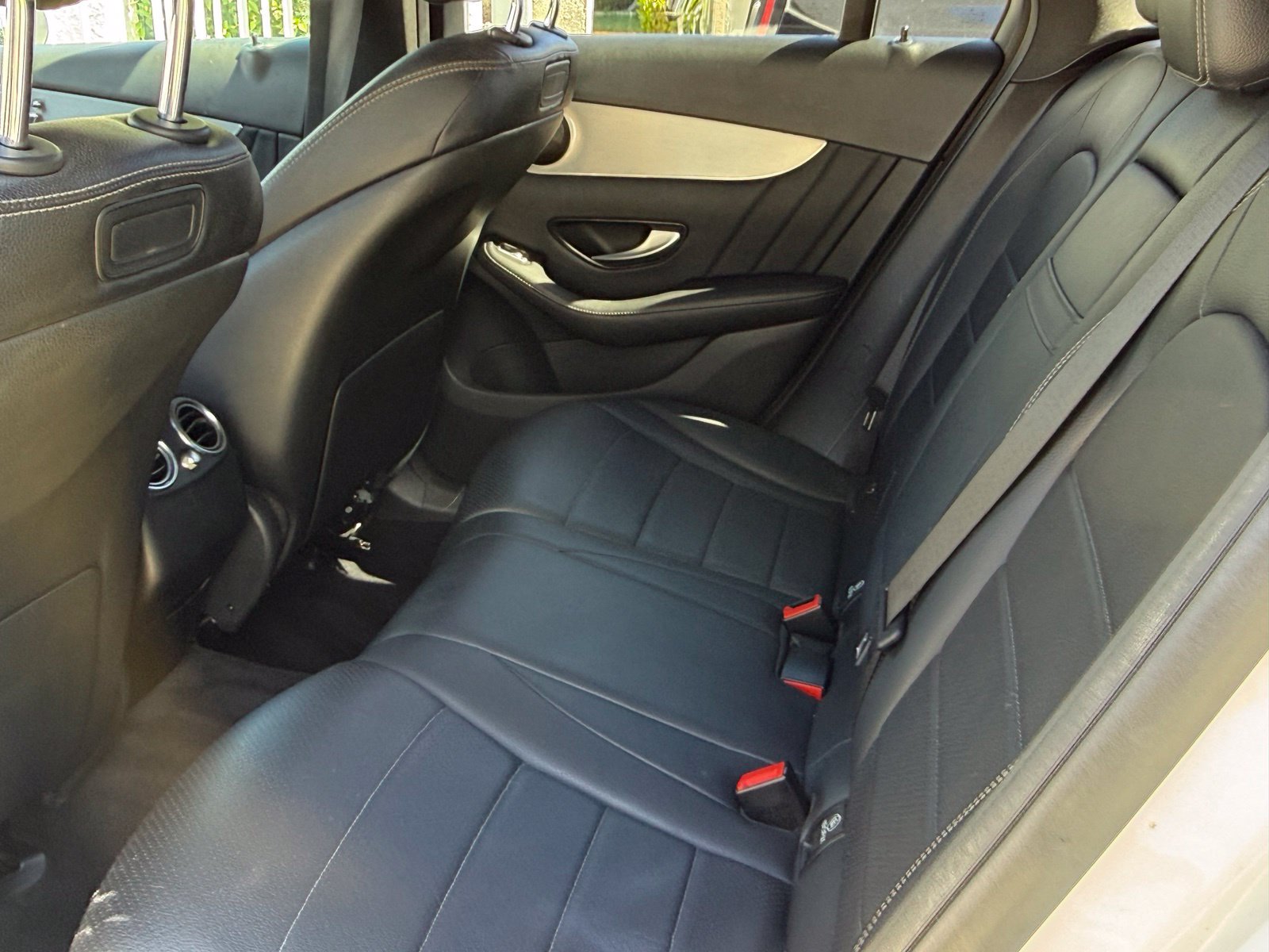 Used 2019 Mercedes-Benz GLC 300 image 45