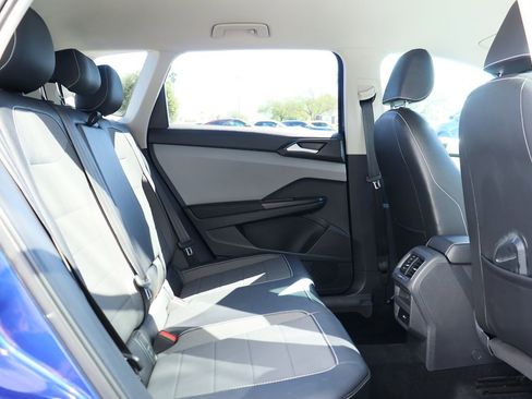 Used 2023 Volkswagen Taos SE image 27