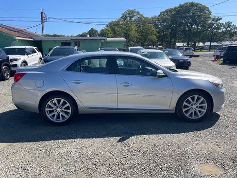 Used 2015 Chevrolet Malibu LT FWD image 9