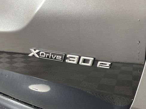Used 2021 BMW X3 xDrive30e image 16