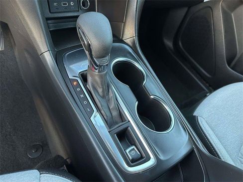 Certified 2024 Chevrolet Equinox LS image 29