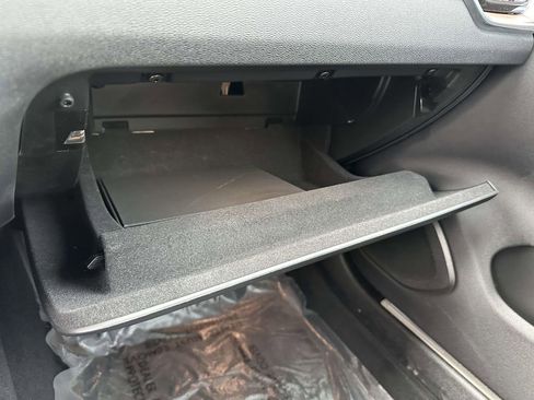 Used 2022 Volvo S60 B5 Inscription image 36