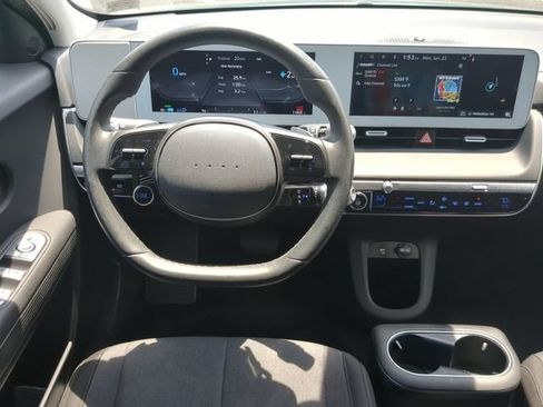 Used 2024 Hyundai Ioniq 5 SEL RWD image 15