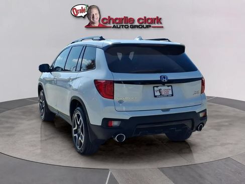 Used 2023 Honda Passport Elite image 3