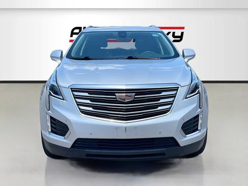 Used 2018 Cadillac XT5 Premium Luxury FWD image 2