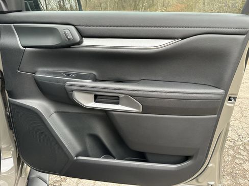 New 2025 Ford Ranger Lariat w/ Chrome Accent Package image 41