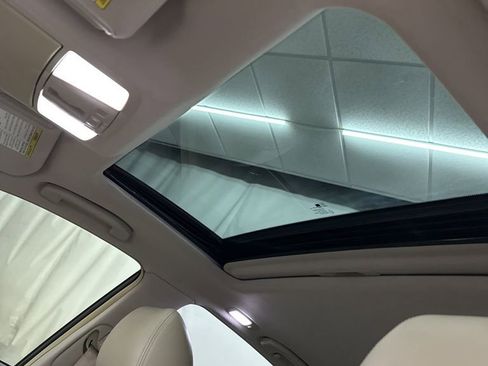 Used 2011 INFINITI G37 Journey w/ Premium Pkg image 20