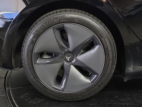 Used 2019 Tesla Model 3 RWD image 29