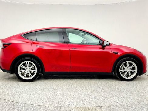 Used 2020 Tesla Model Y Long Range image 4