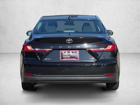 Used 2025 Toyota Camry LE FWD image 7