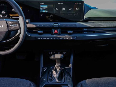 Certified 2025 Kia K4 LXS image 11