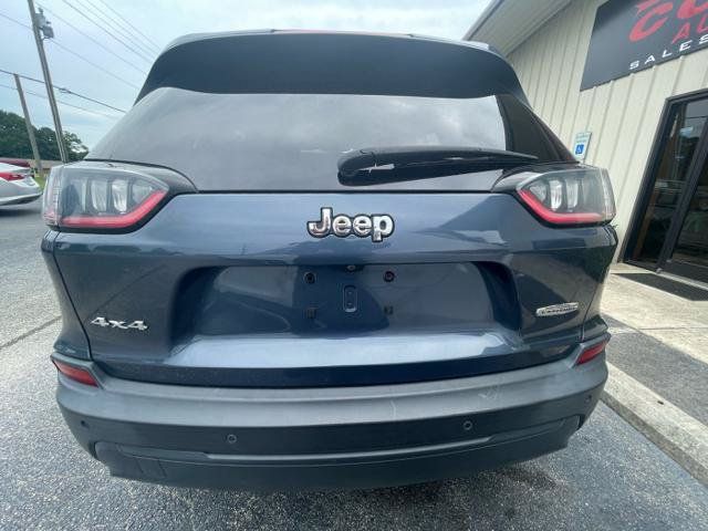Used 2019 Jeep Cherokee Latitude Plus w/ Cold Weather Group AWD/4WD image 7