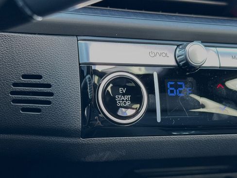 New 2024 Hyundai Ioniq 6 Limited image 25