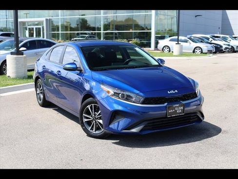 Used 2024 Kia Forte LXS w/ LXS Technology Package image 2